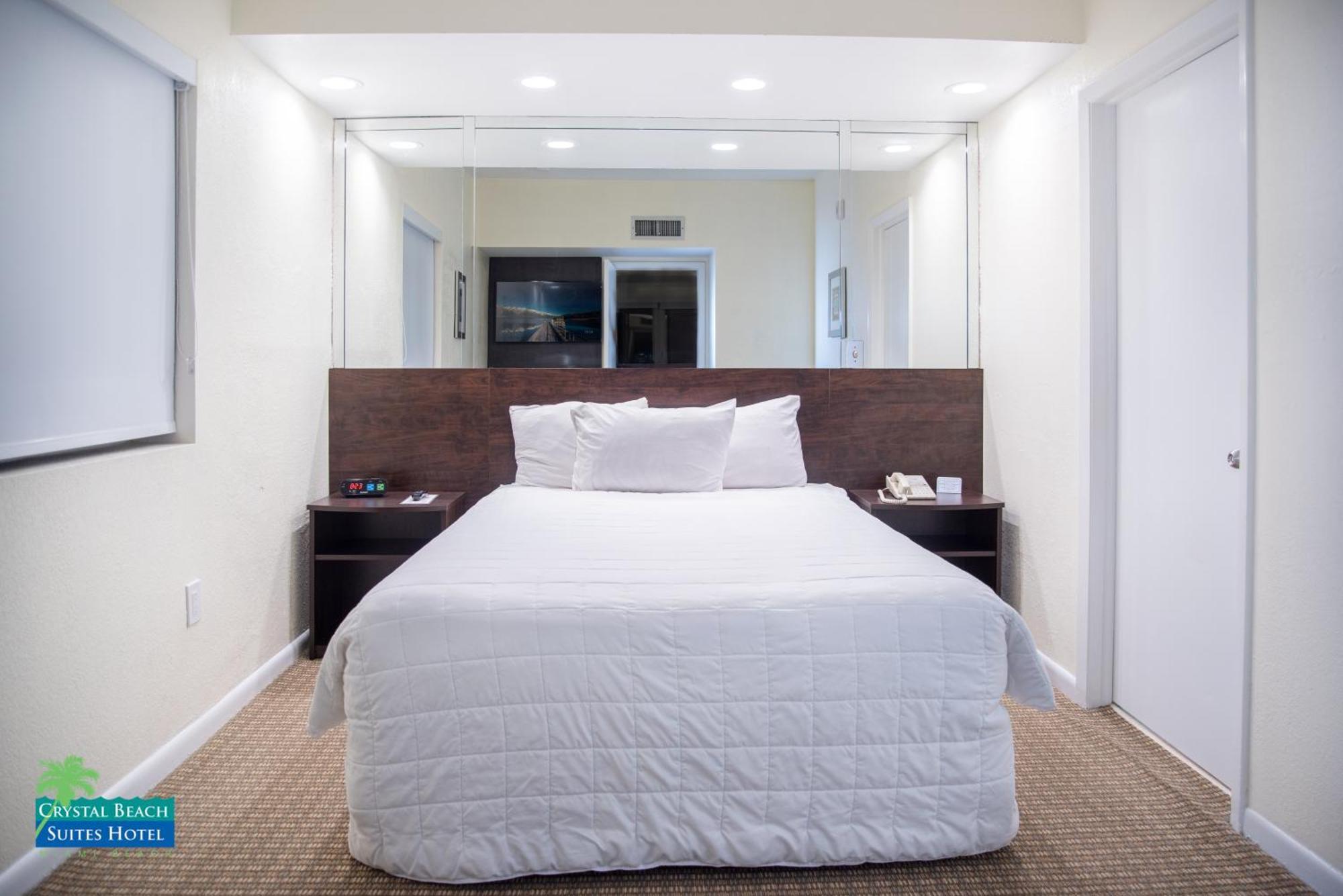 Crystal Beach Suites Miami Oceanfront Hotel Майами-Бич Номер фото